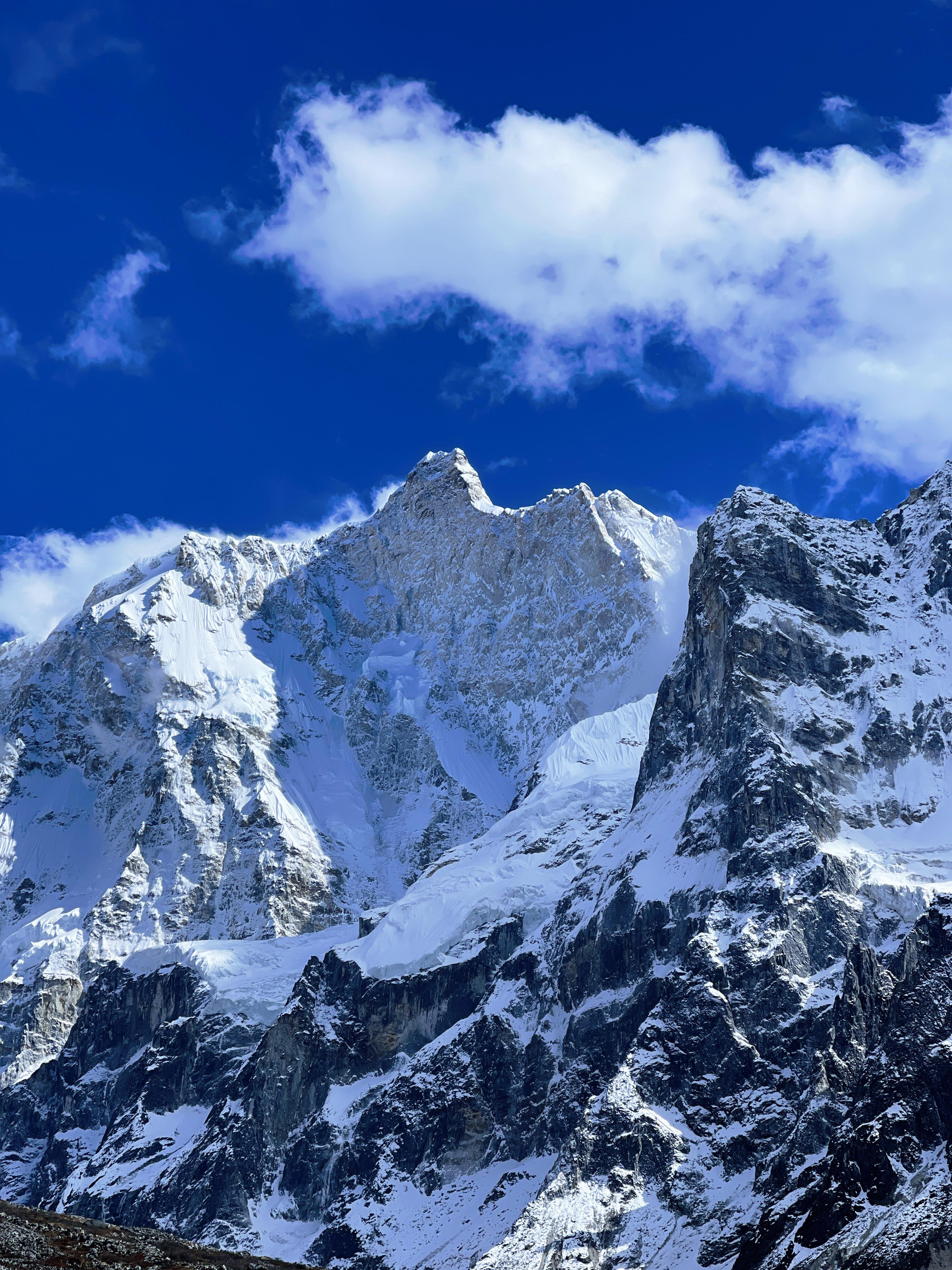 Stunning view of Kumbakarna Mountain in the Kanchenjunga Region, a prominent peak offering breathtaking scenery for trekkers in Eastern Nepal.